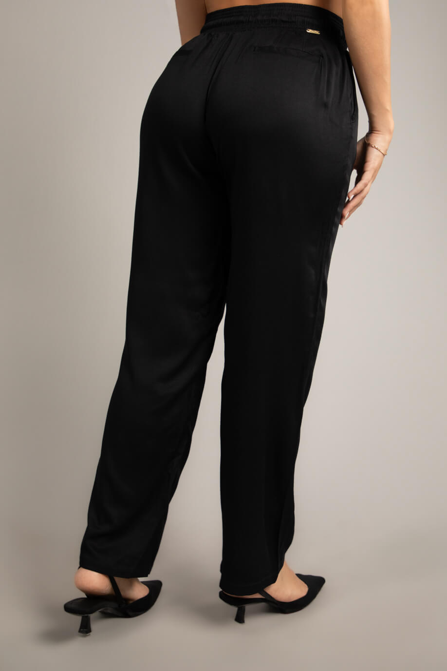 PANTALON-ADAS-PLMF141-PJ923-NEGRO_2.jpg