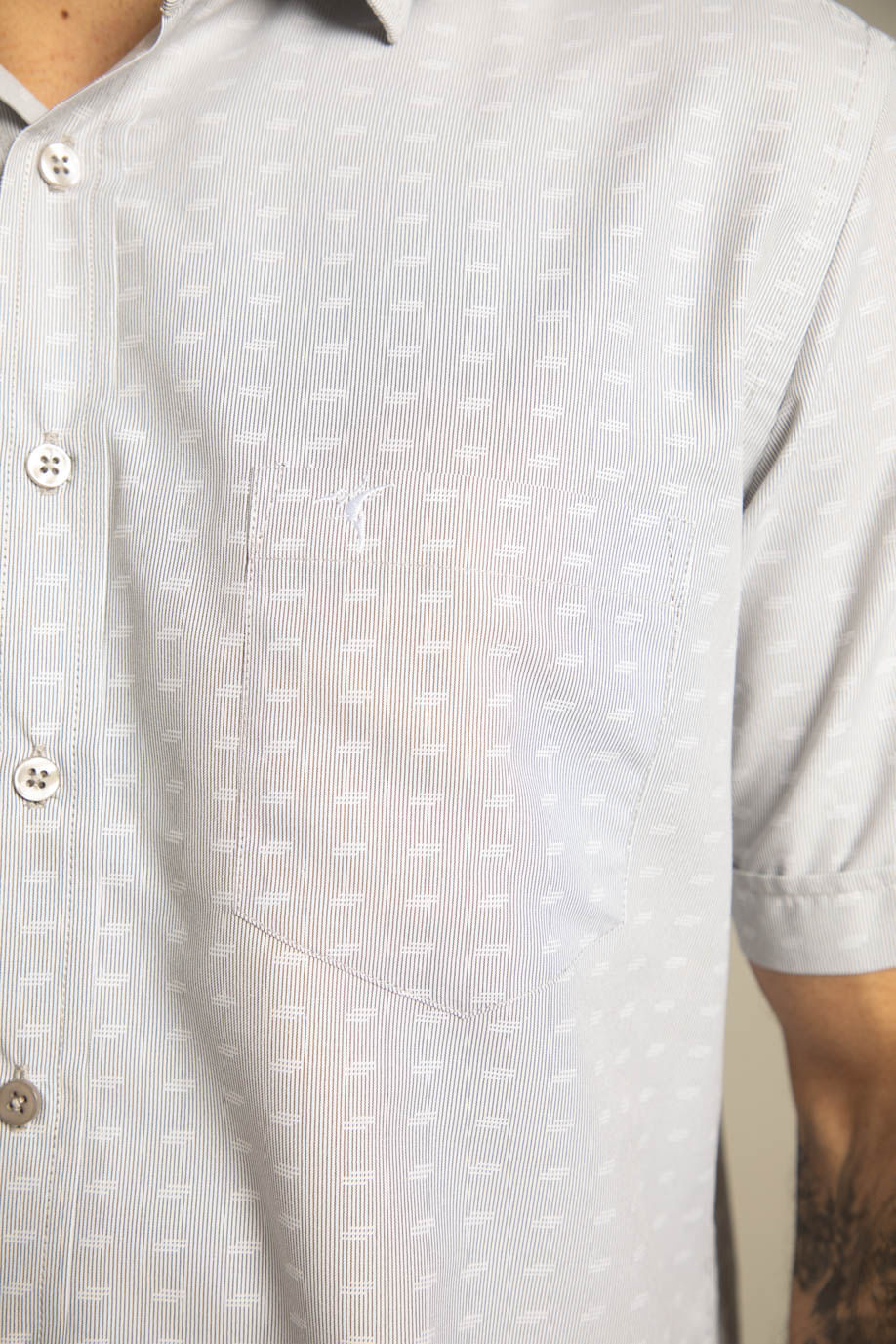 CAMISA-KALENDAR-CMCH083-18289-GRIS_5.jpg